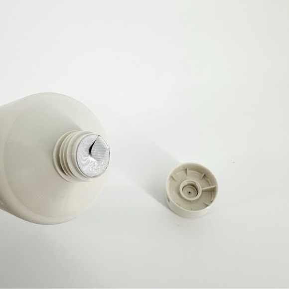 Dolce Glow Mia Instant Body Glow by Isabel Alysa - Picture 3 of 3